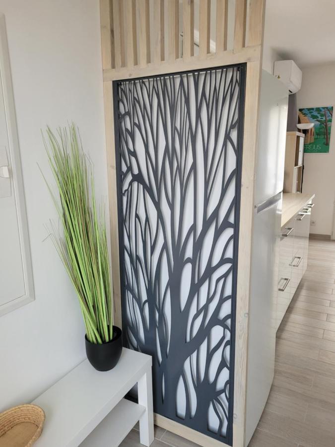 Le Beau Site By Beds83 Apartment Frejus Bagian luar foto