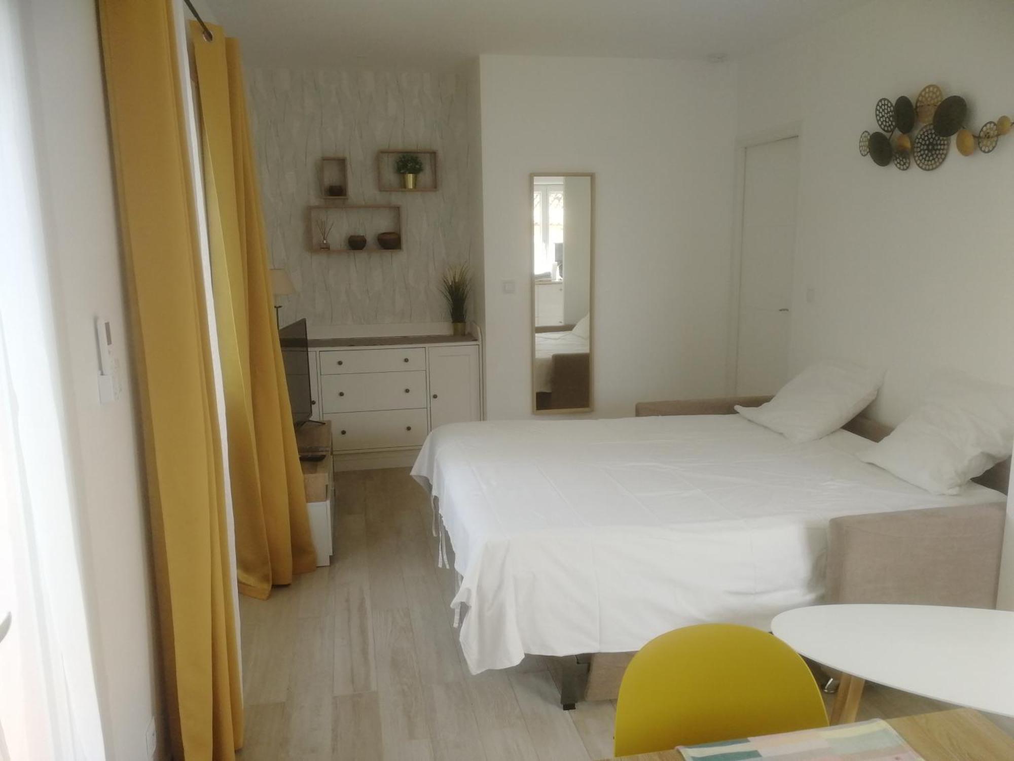 Le Beau Site By Beds83 Apartment Frejus Bagian luar foto